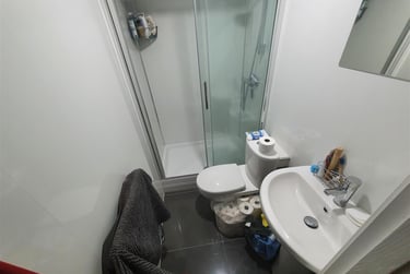 1 bed flat, Russell Street, Plasnewydd, Cardiff, CF243BG - Image 6